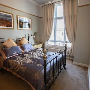 1 Bedroom Edinburgh
