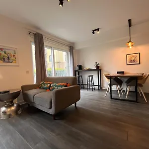 2 Bath Free Parking Edinburgh
